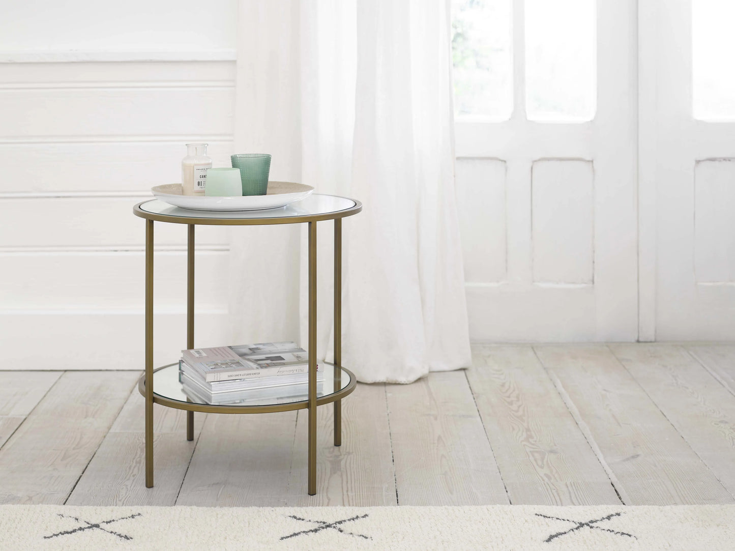 Barrel circle mirror table 20"