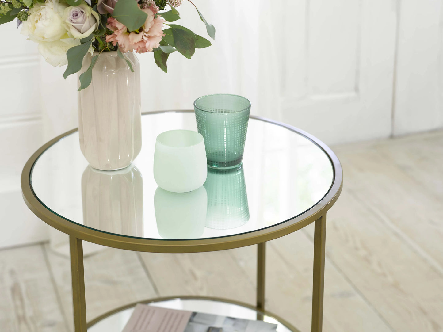 Barrel circle mirror table 20"